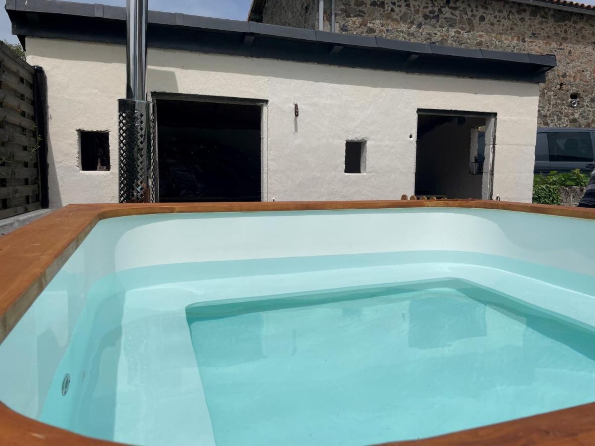 Beautiful Cottage With Private Plunge Pool/Hot Tub - 40 Mins From Puy Du Fou La Chapelle-Saint-Etienne Exterior foto